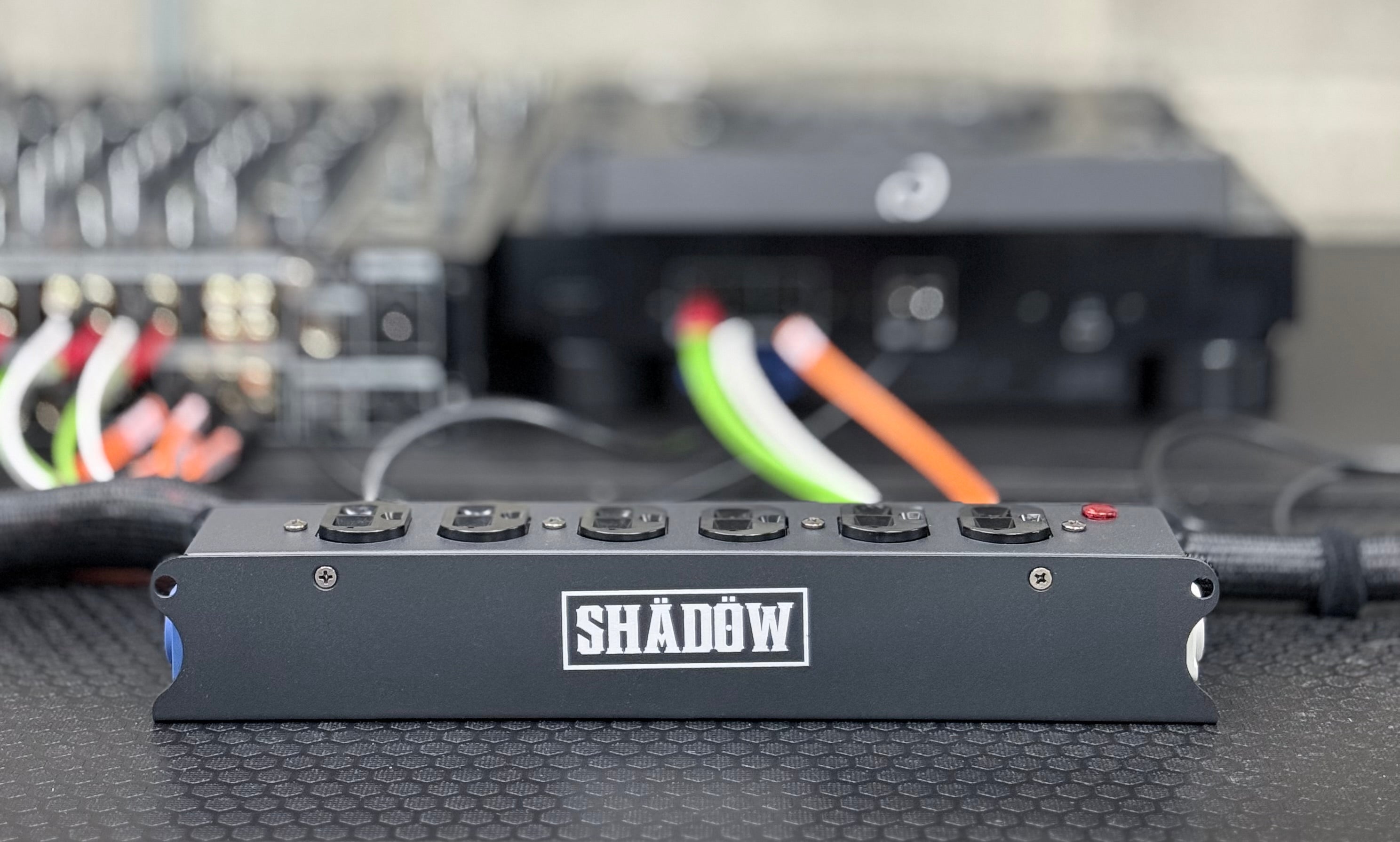 SHÄDÖW Power drop Powercon In/Out and 6 Edison – SHÄDÖW Sun Covers